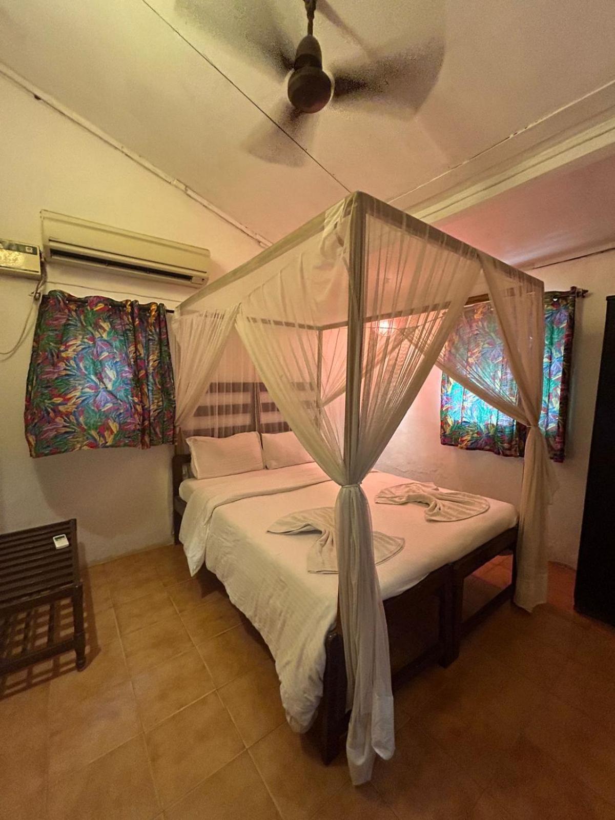 Ocean View Goan Beach House Калангут Екстер'єр фото