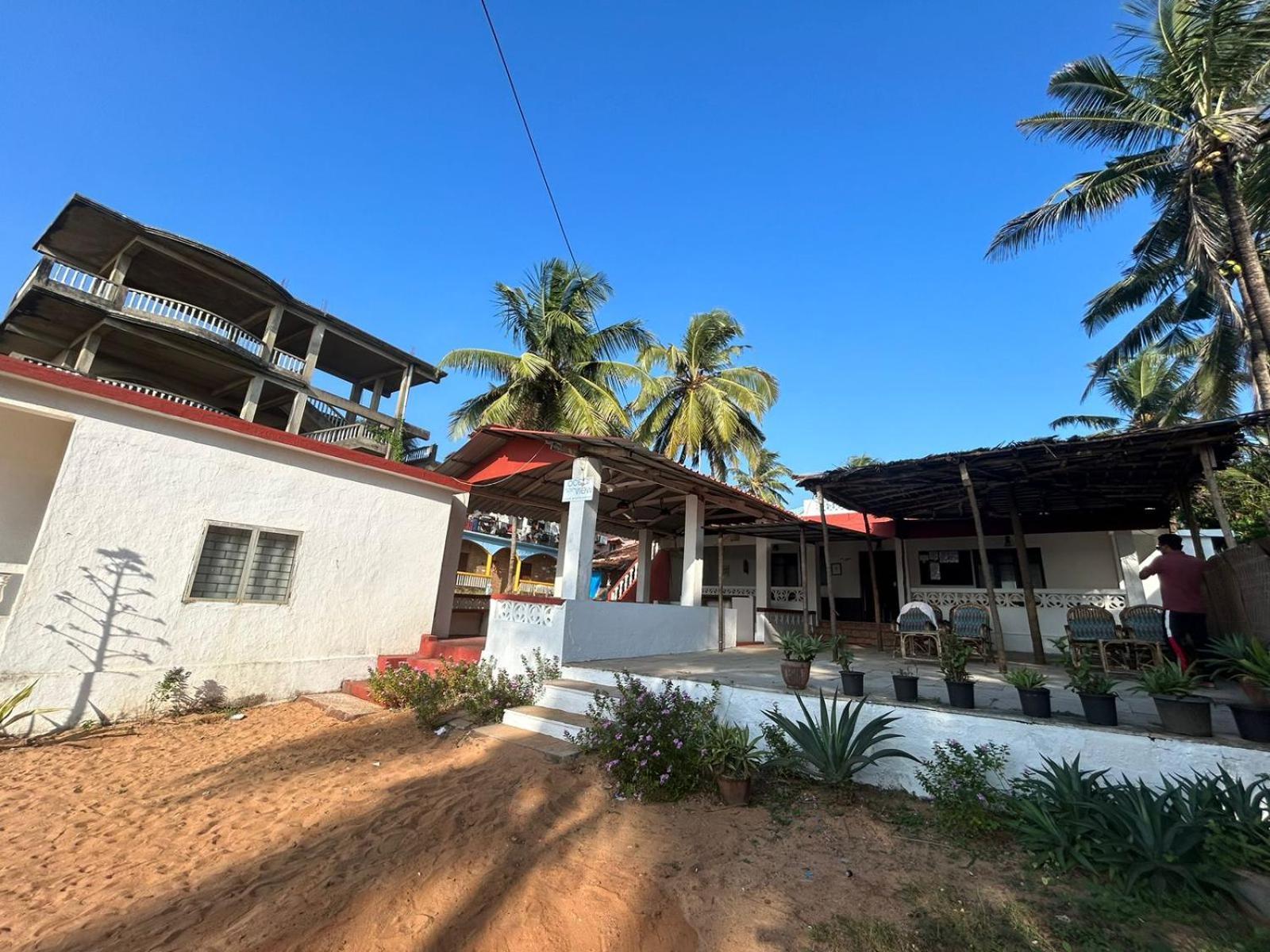 Ocean View Goan Beach House Калангут Екстер'єр фото